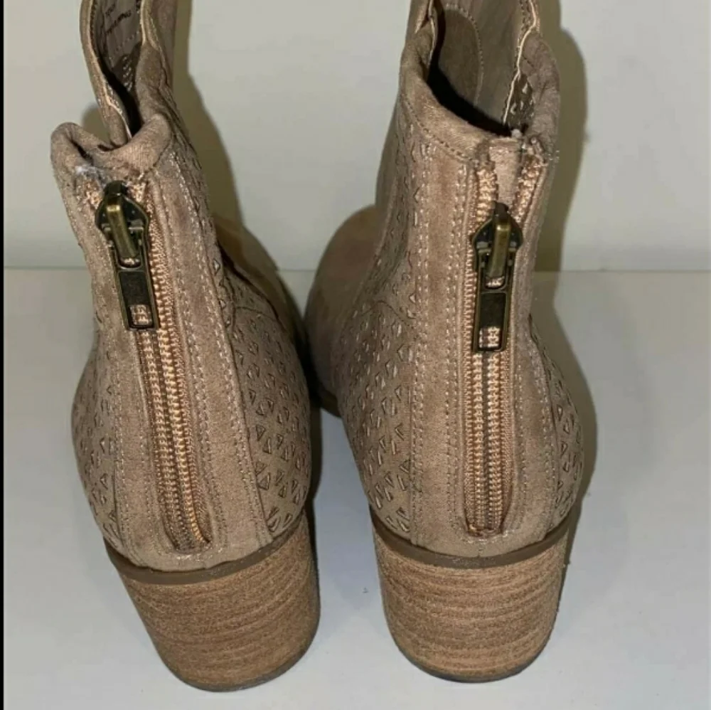 Madden Girl Cut Out Beige Booties - Picture 7 of 11